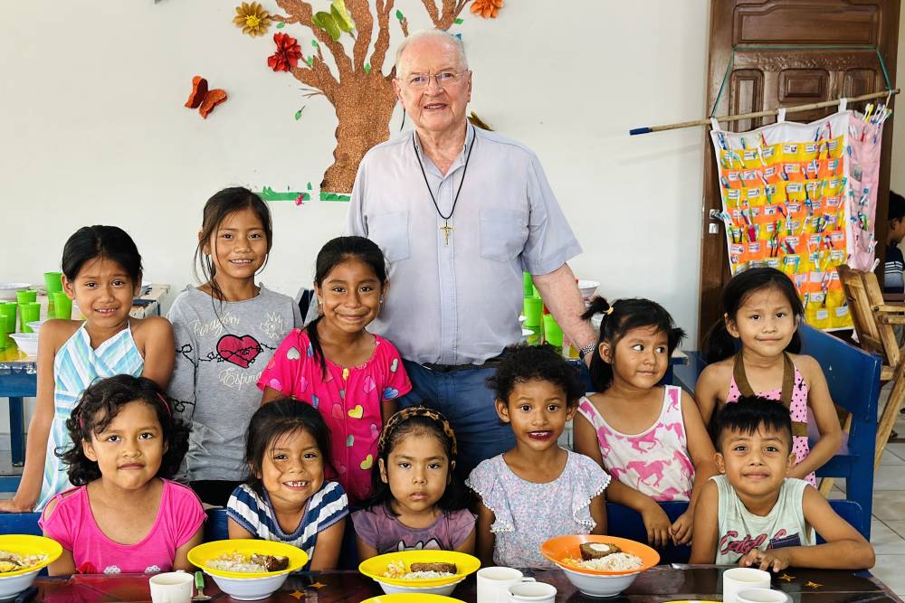¡Feliz cumpleaños Padre Lucas!